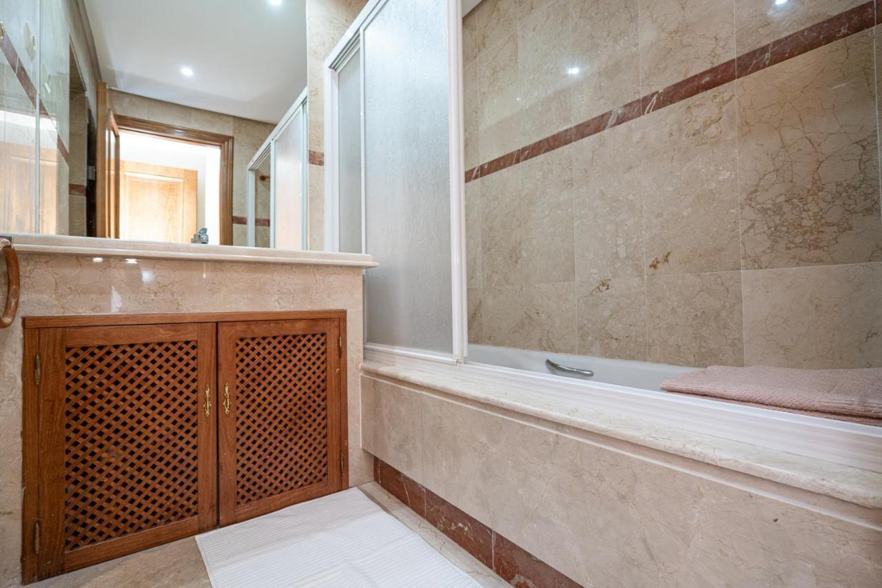 Costalita Beach Apartment Estepona Ngoại thất bức ảnh